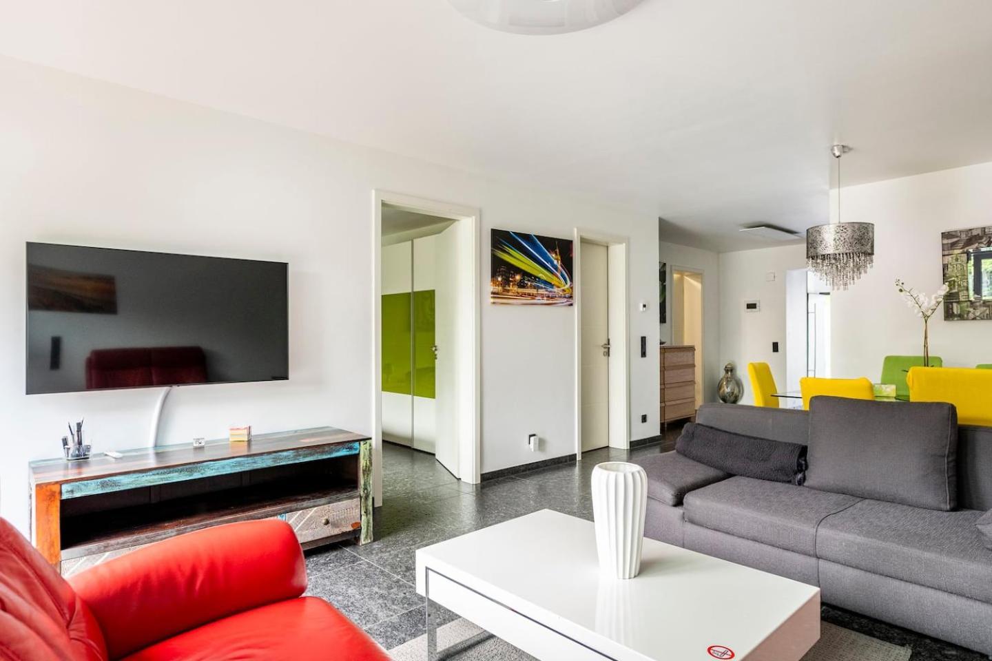 Wunderschoene Terrassenwohnung Mit Blick Ins Gruene! Meerbusch Dış mekan fotoğraf